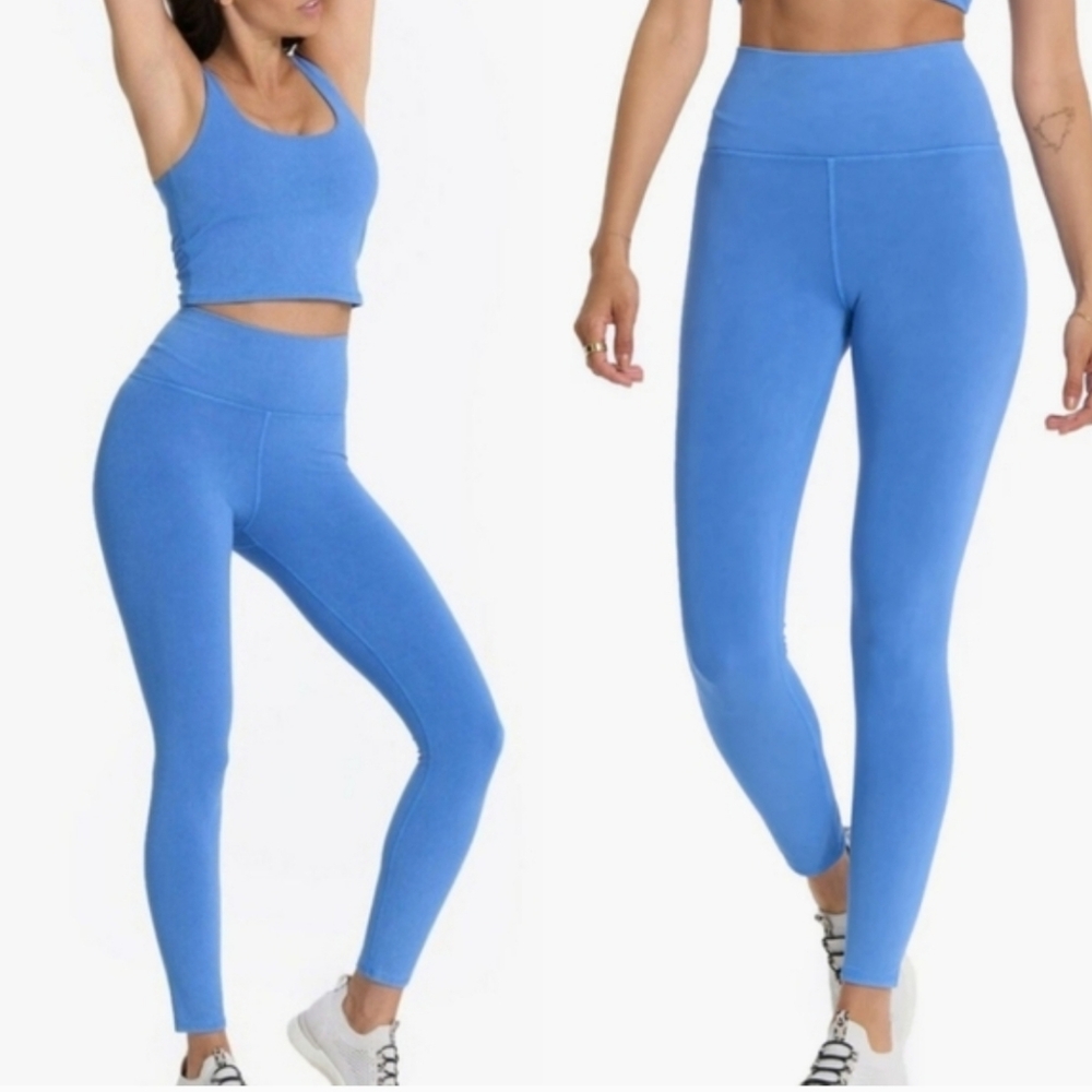 Vuori Washed Studio Legging NWT Athletic Athleisure Yoga Cerulean Blue Active - Picture 13 of 14
